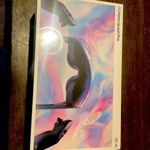 Meta Quest Pro VIRTUAL REALITY Gaming set